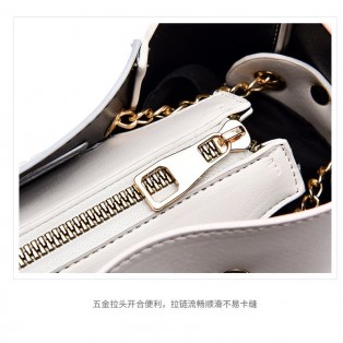 3936 WOMEN SLING BAG